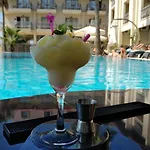 Neopol Hotel